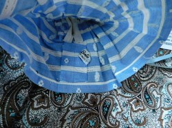 suburban shopper big hat label